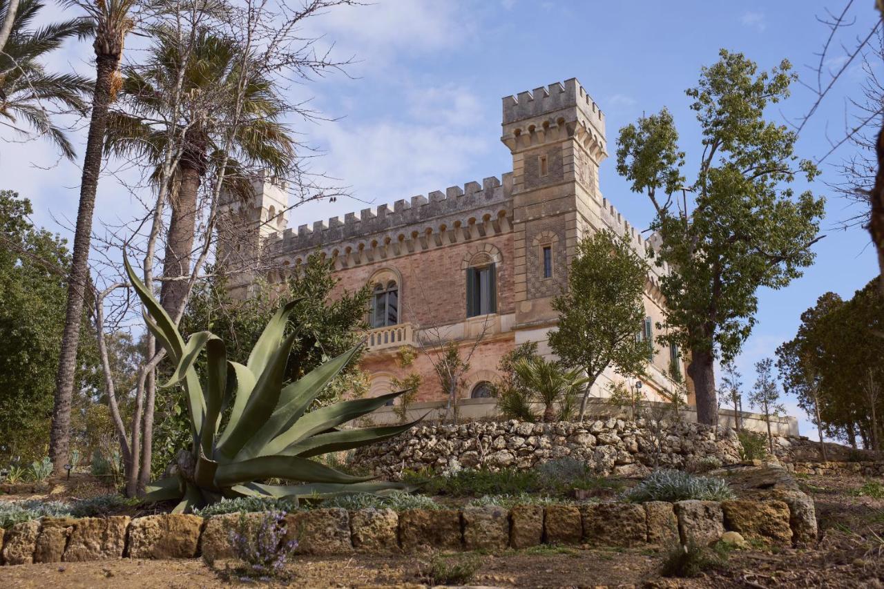 Castle Elvira - The Castle & The Cottage Trepuzzi Esterno foto